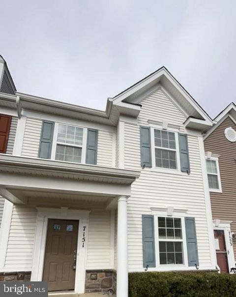 Townhouse For Rent - 7151 Residents Square Mews<br/> Caroline County, RUTHER GLEN, VA 22546