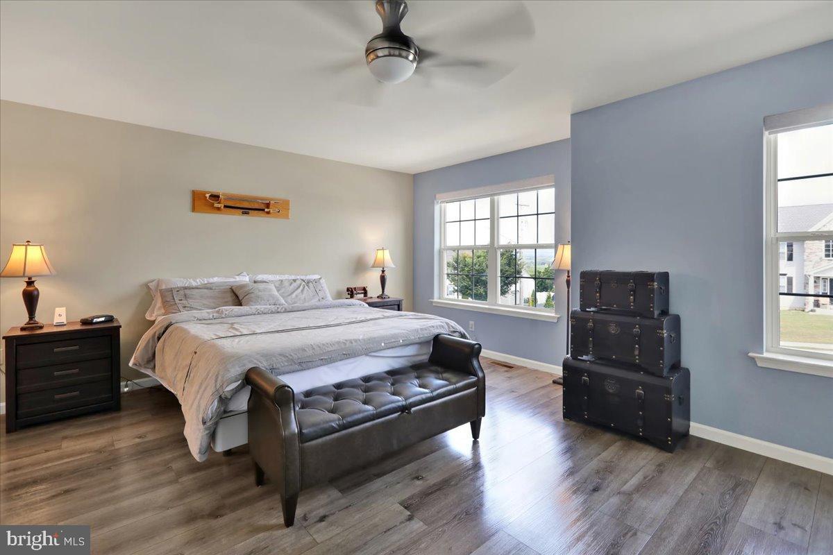 MCINTOSH FARMS - Residential