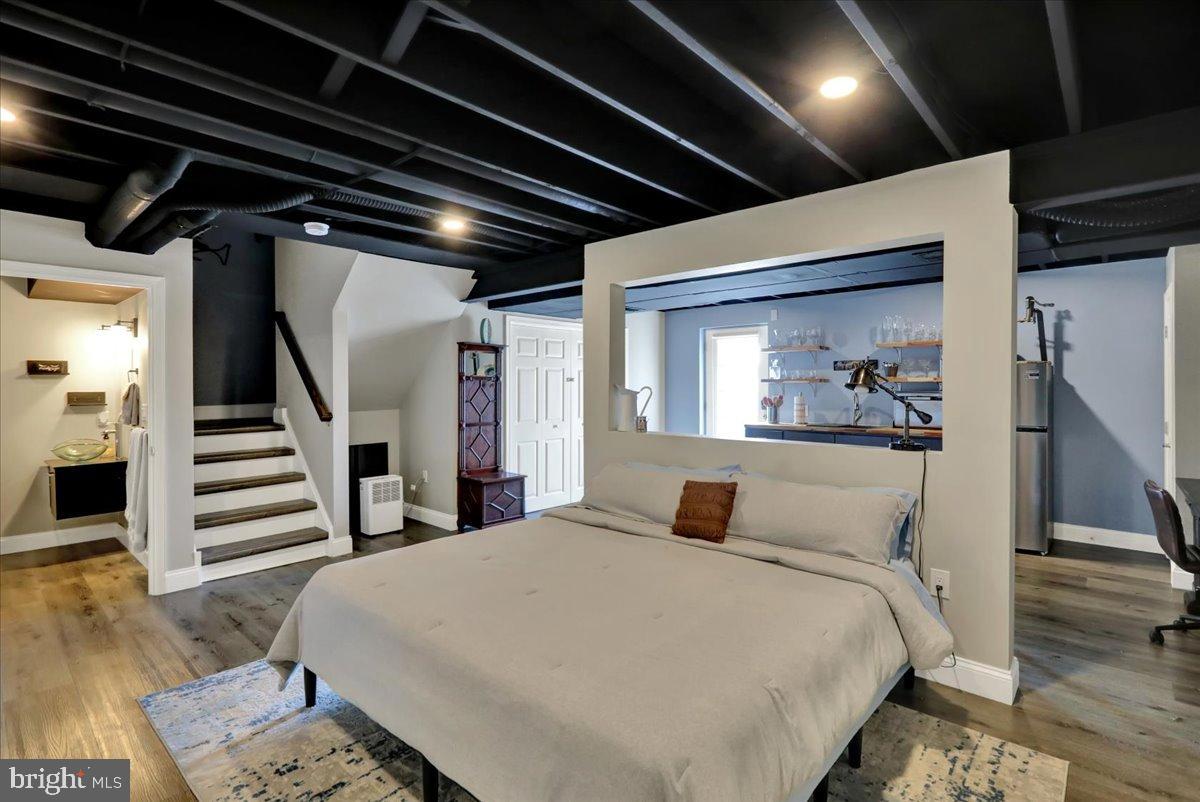 MCINTOSH FARMS - Residential