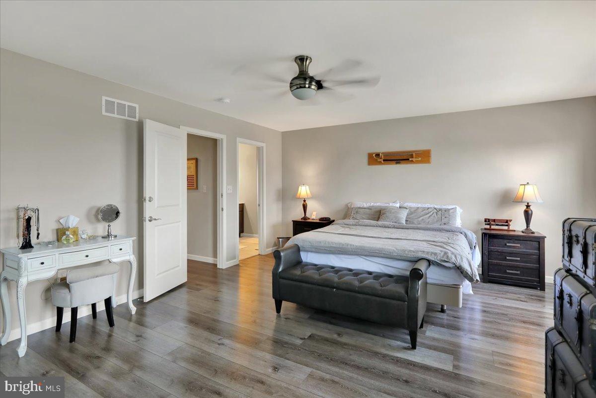 MCINTOSH FARMS - Residential