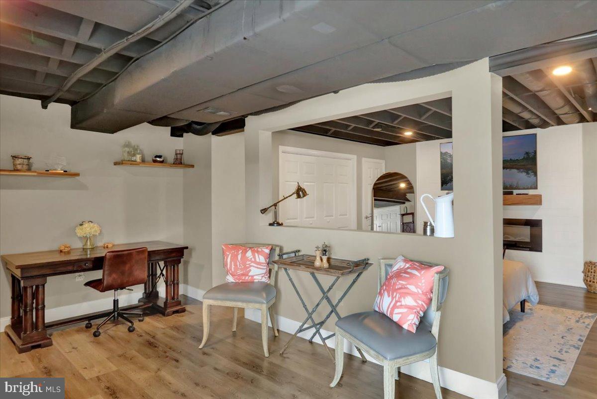 MCINTOSH FARMS - Residential