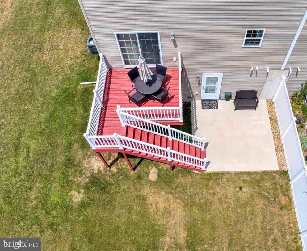 MCINTOSH FARMS - Residential