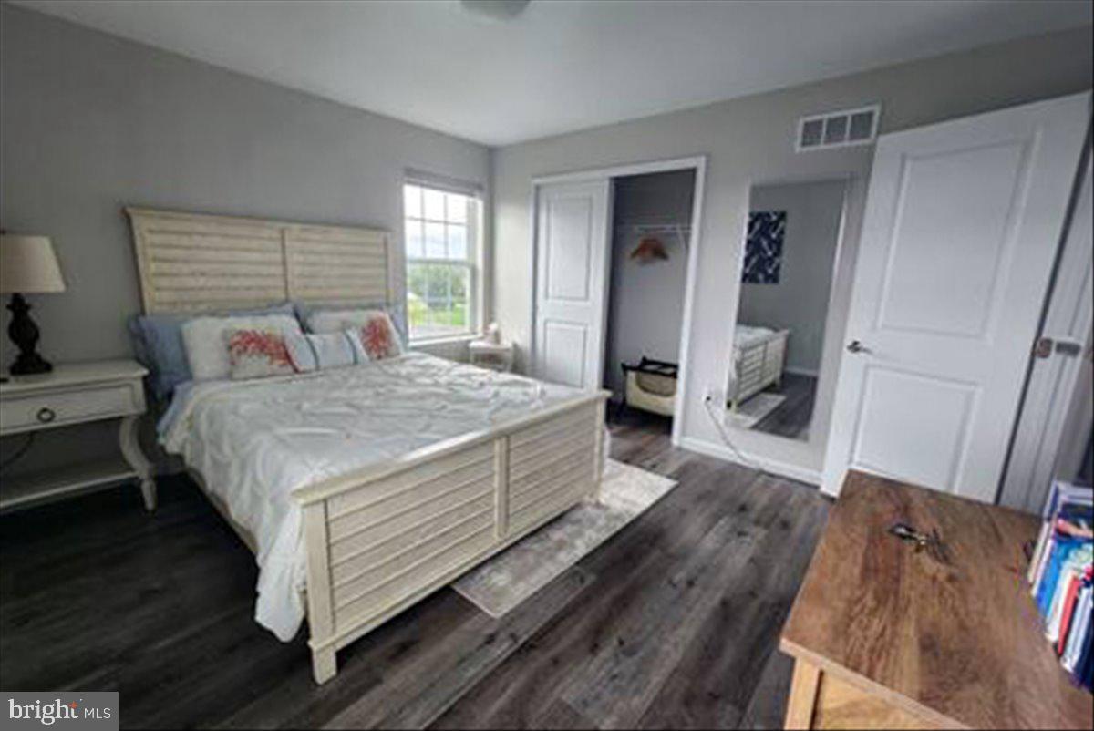 MCINTOSH FARMS - Residential