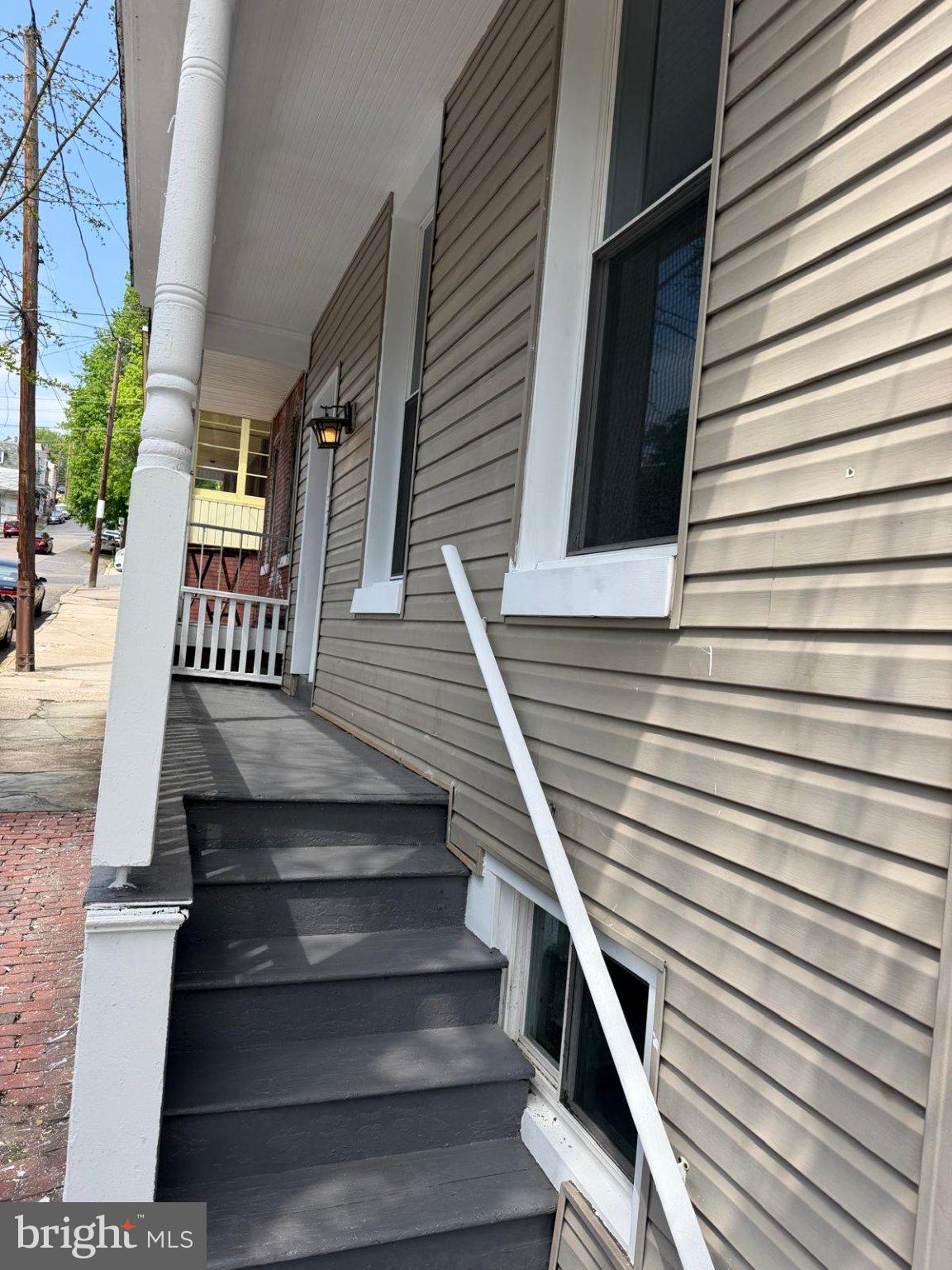 108 N GEORGE STREET