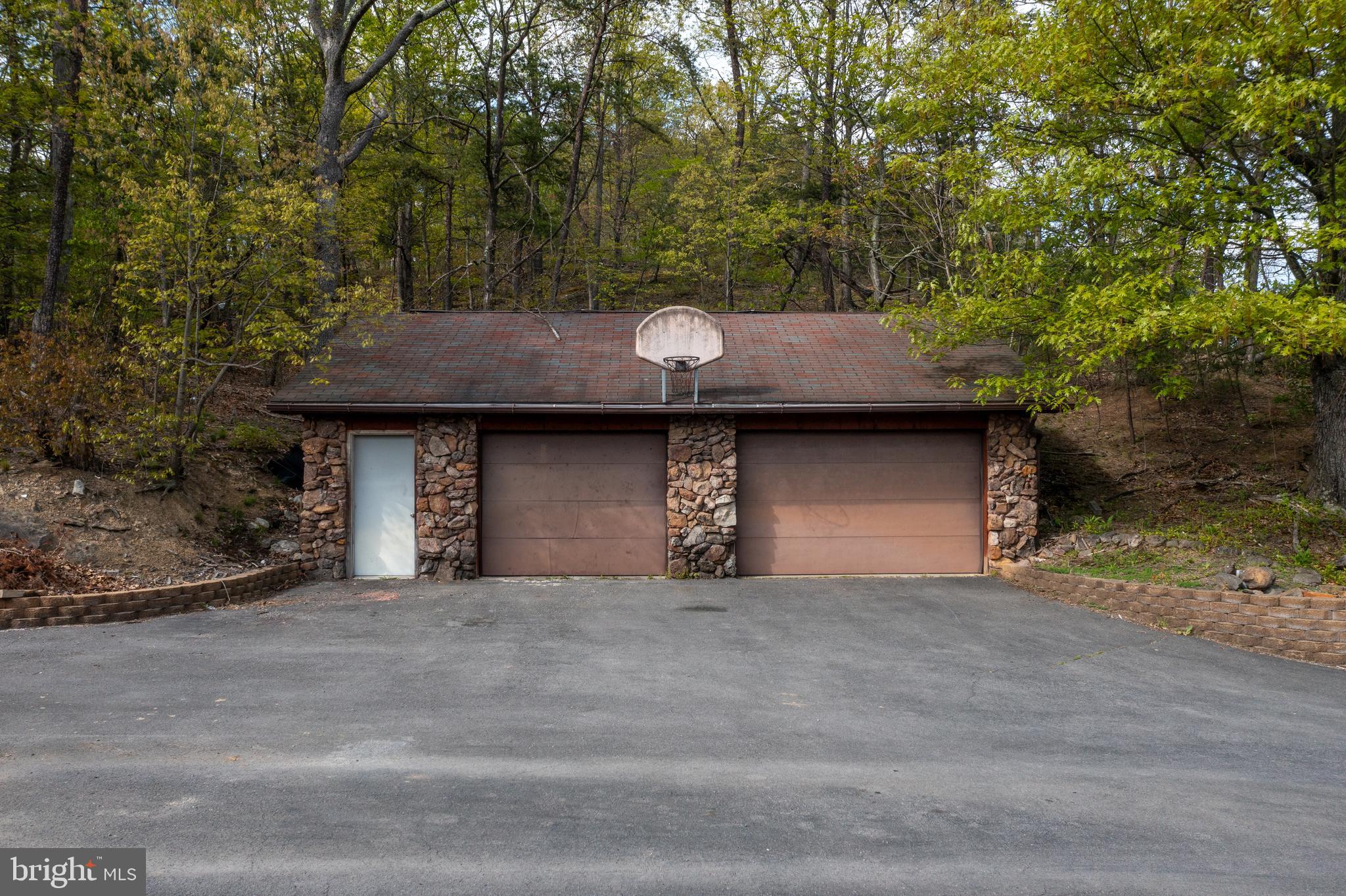 DETRICK ACRES - Residential