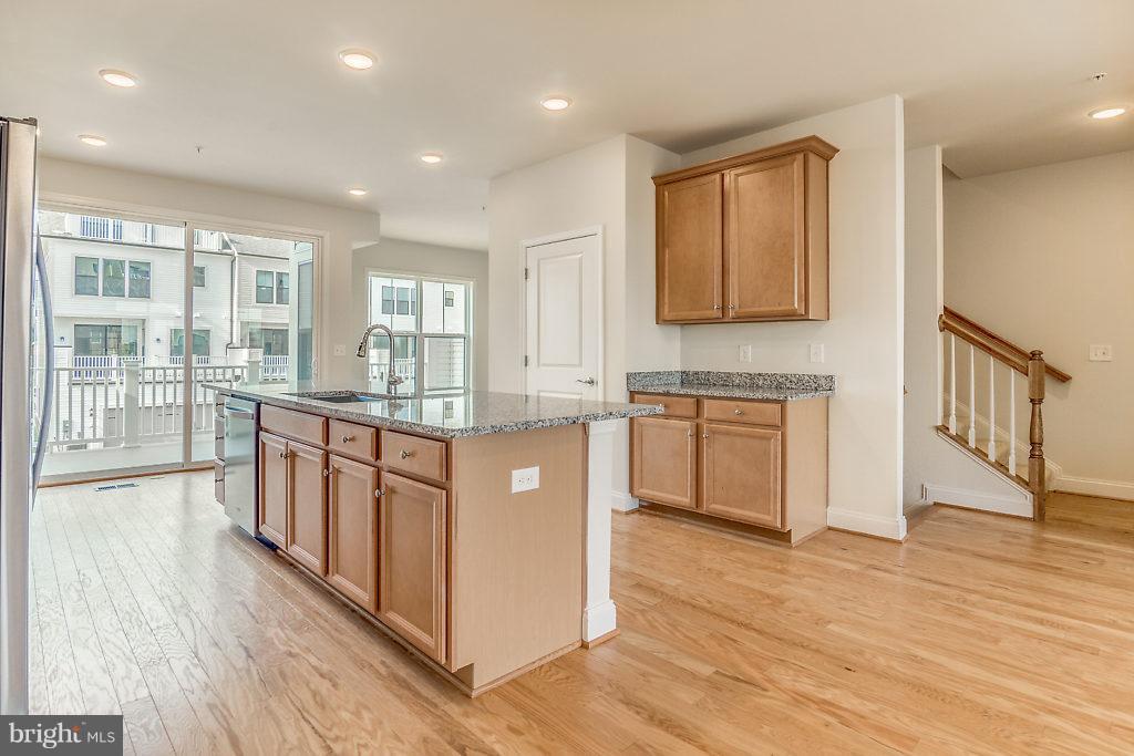 22589 AMENDOLA TERRACE