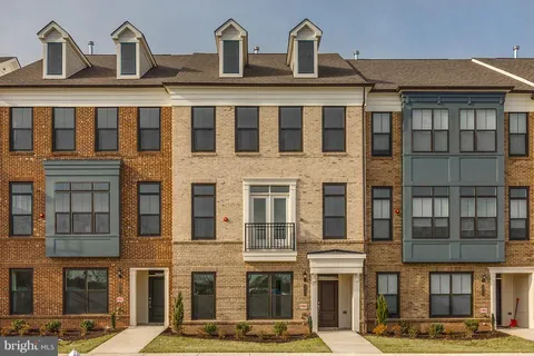 22589 Amendola Terrace, Ashburn, VA MLS: VALO2112370