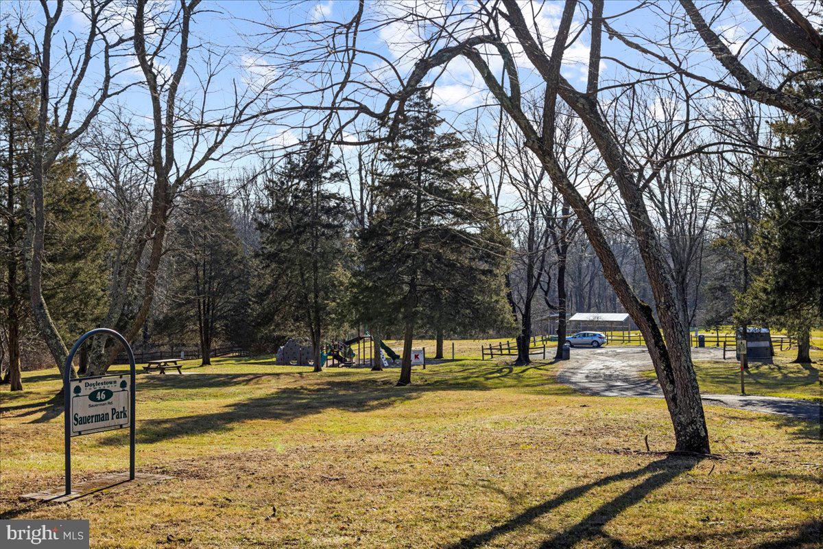 PEBBLE HILL - Residential