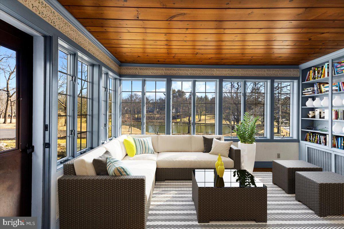 PEBBLE HILL - Residential