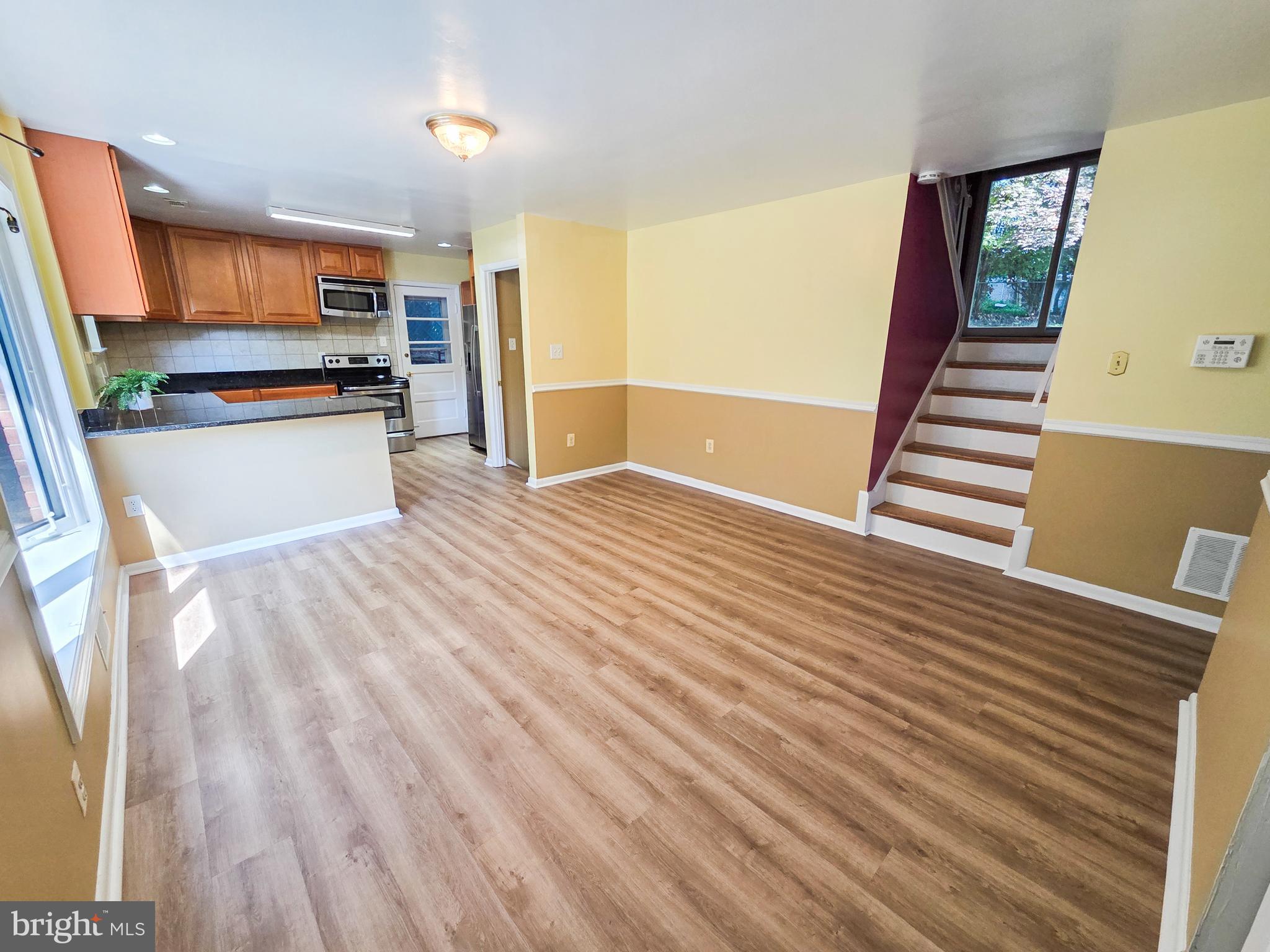 305 HILLSBORO DRIVE