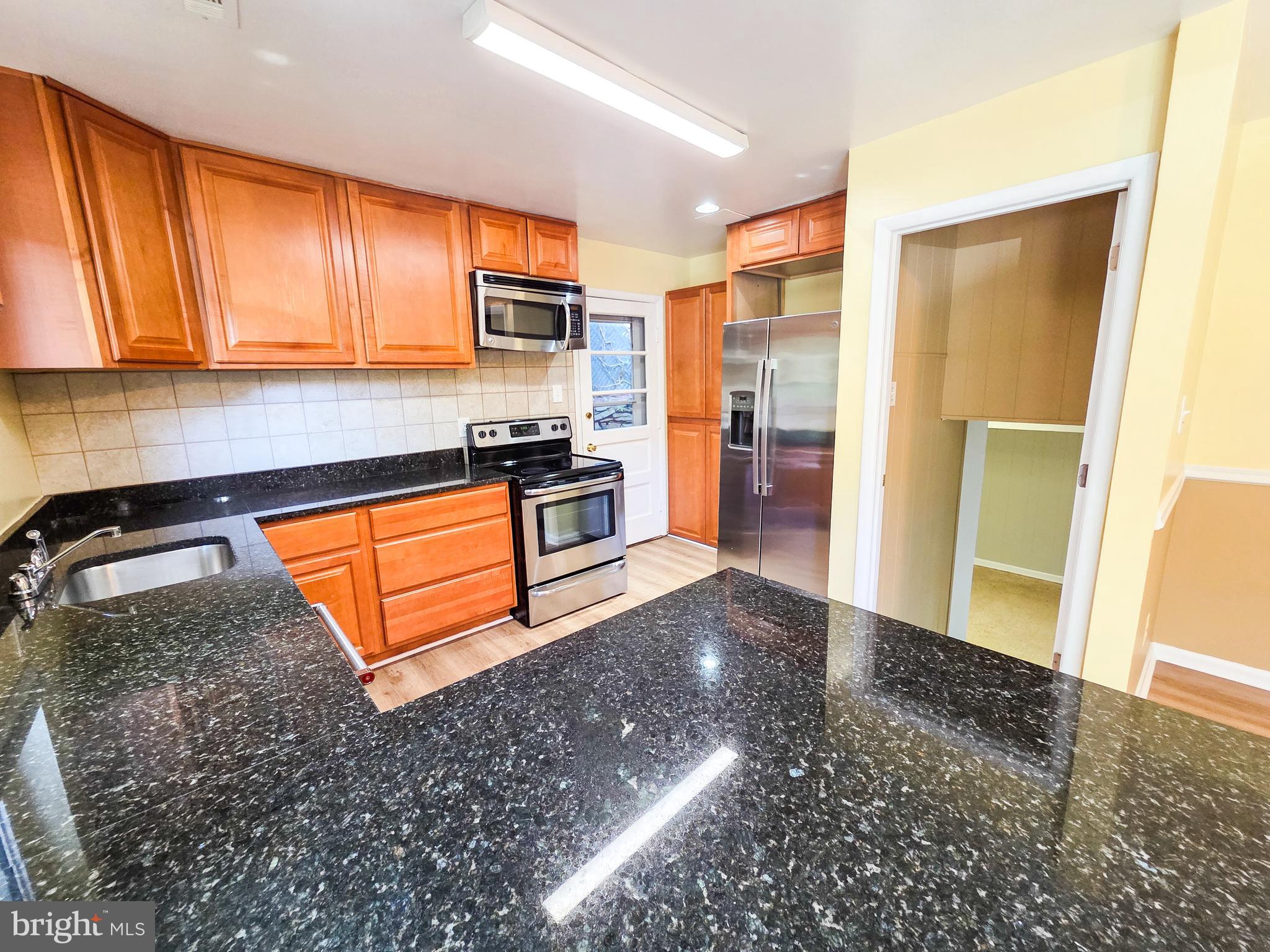 305 HILLSBORO DRIVE