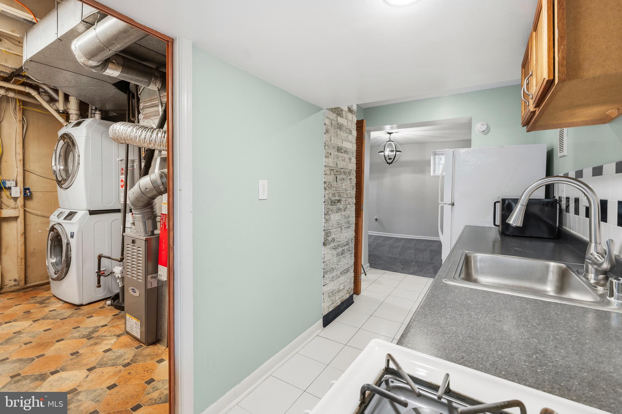 OAKVIEW - Residential Lease