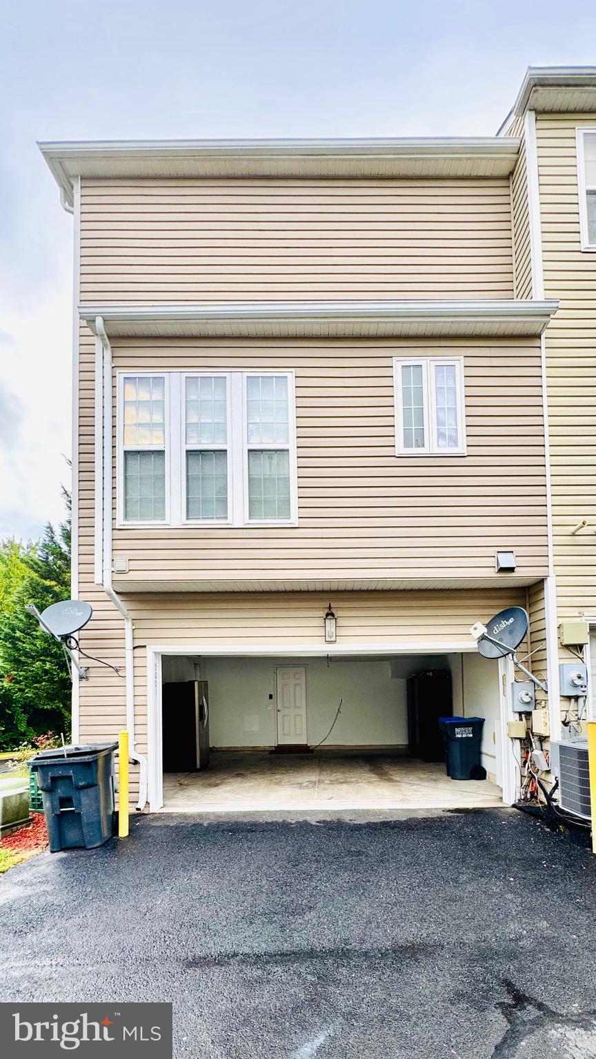 5001 GREENHOUSE TERRACE