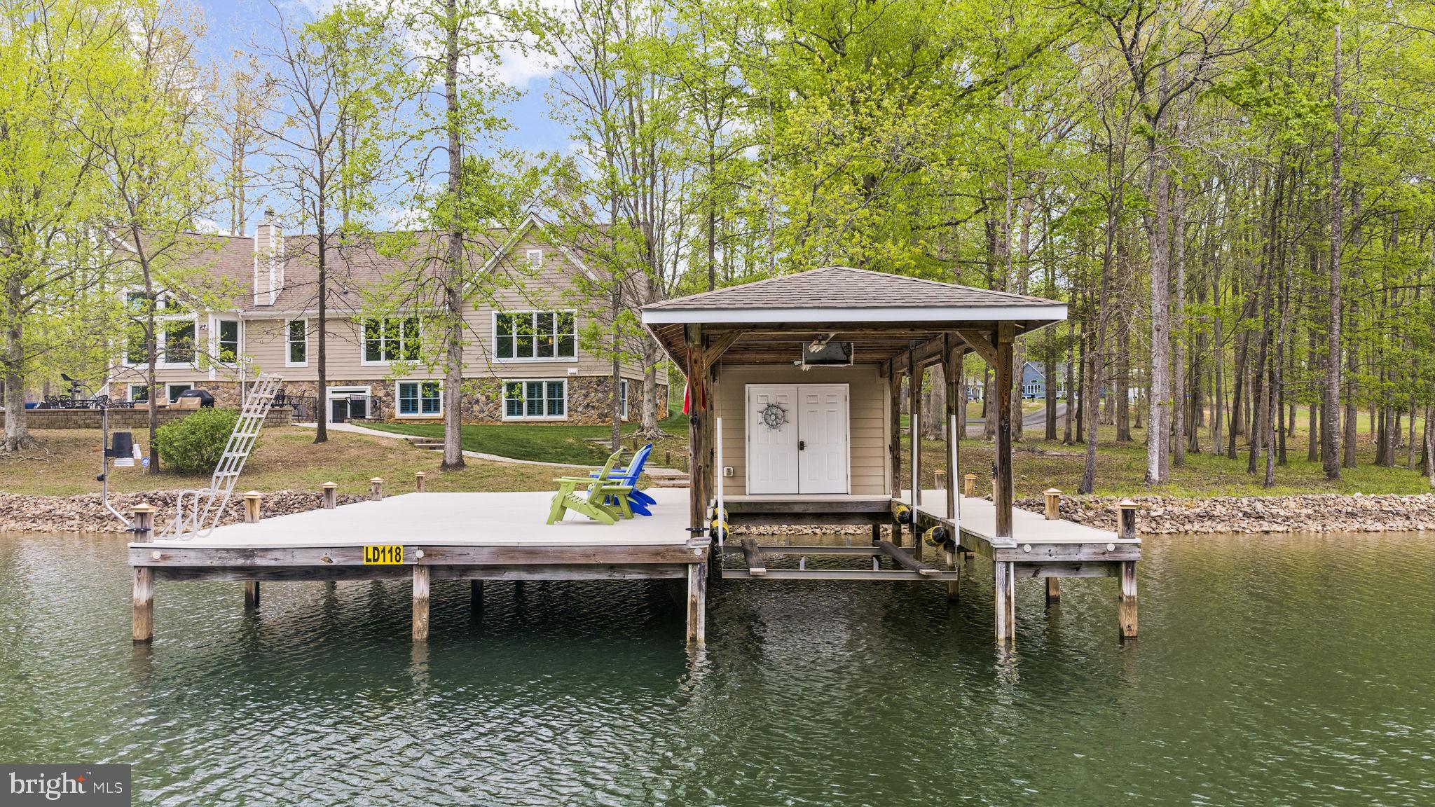 NOAH'S LANDING - Residential