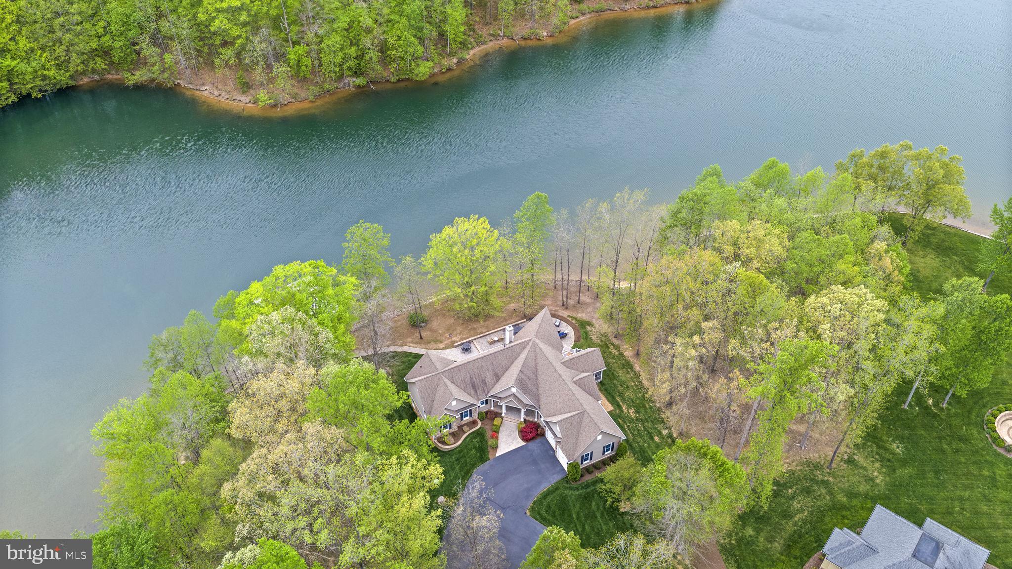 NOAH'S LANDING - Residential