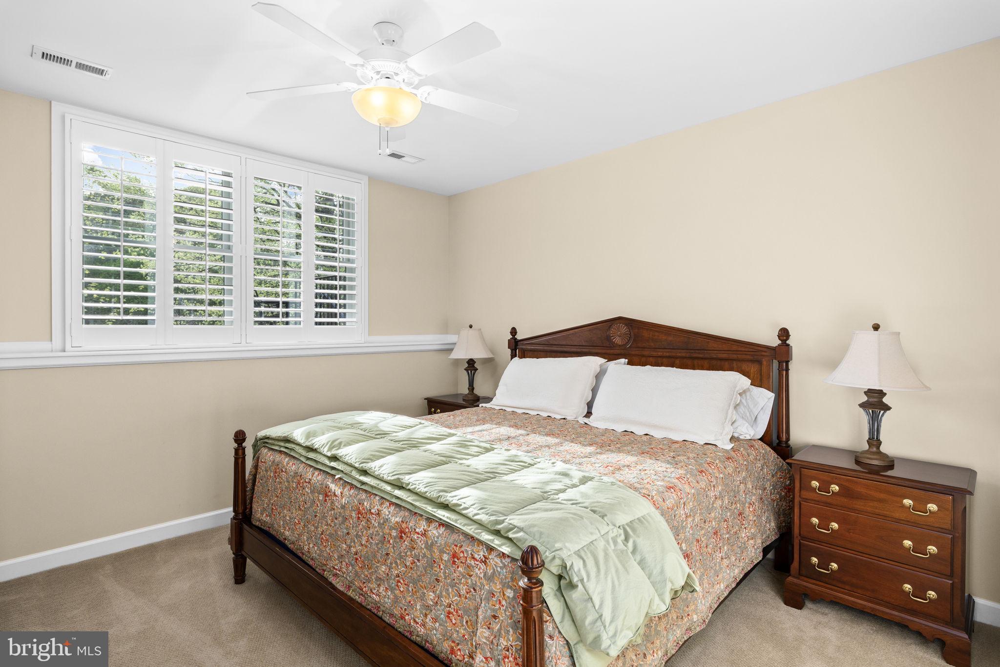 NOAH'S LANDING - Residential