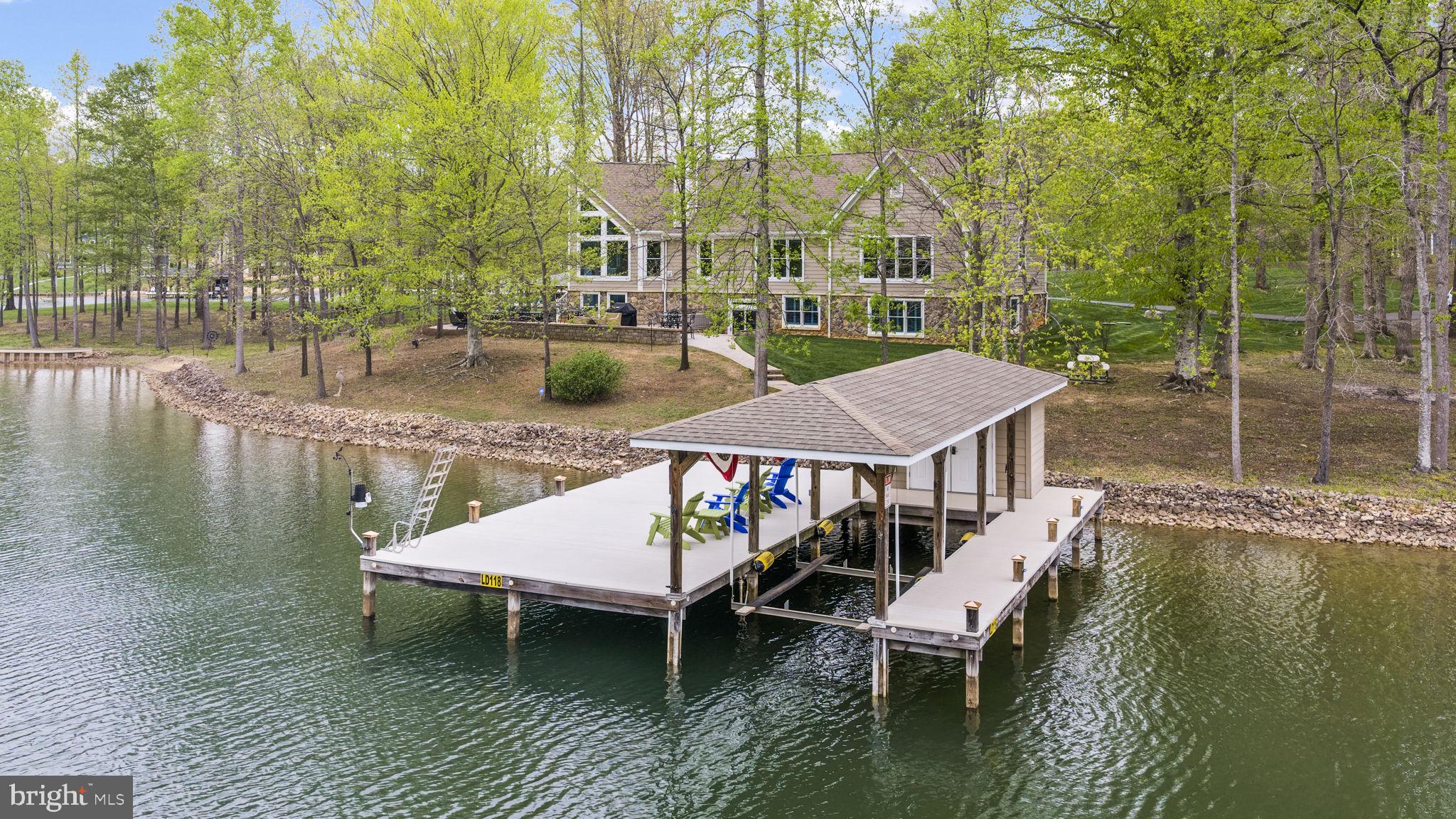 NOAH'S LANDING - Residential