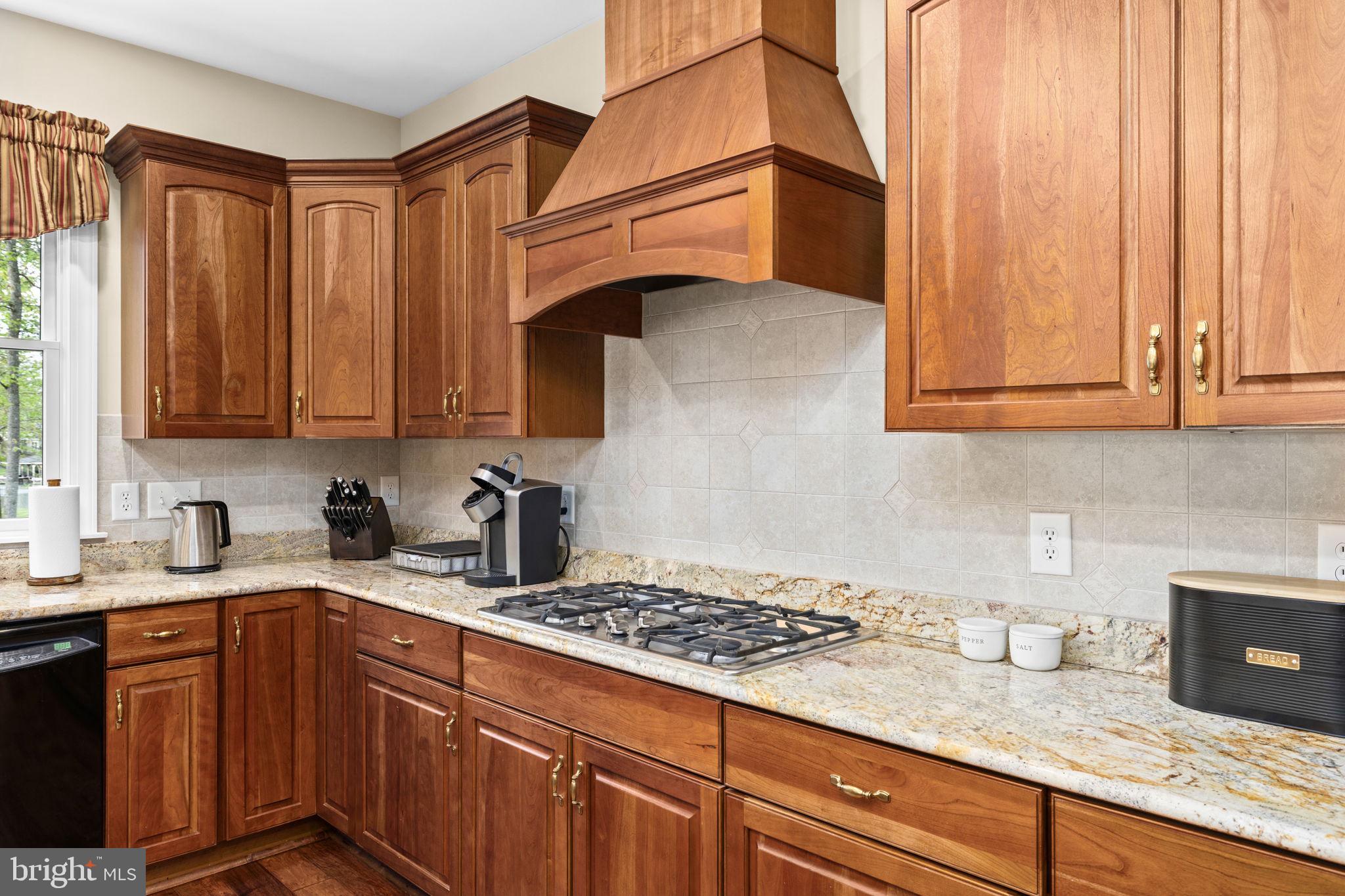 NOAH'S LANDING - Residential