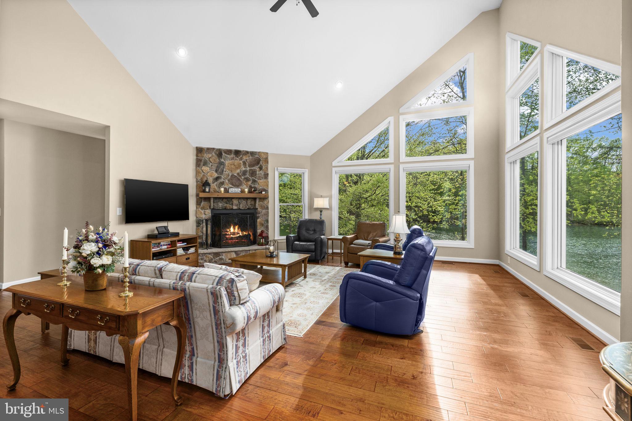 NOAH'S LANDING - Residential