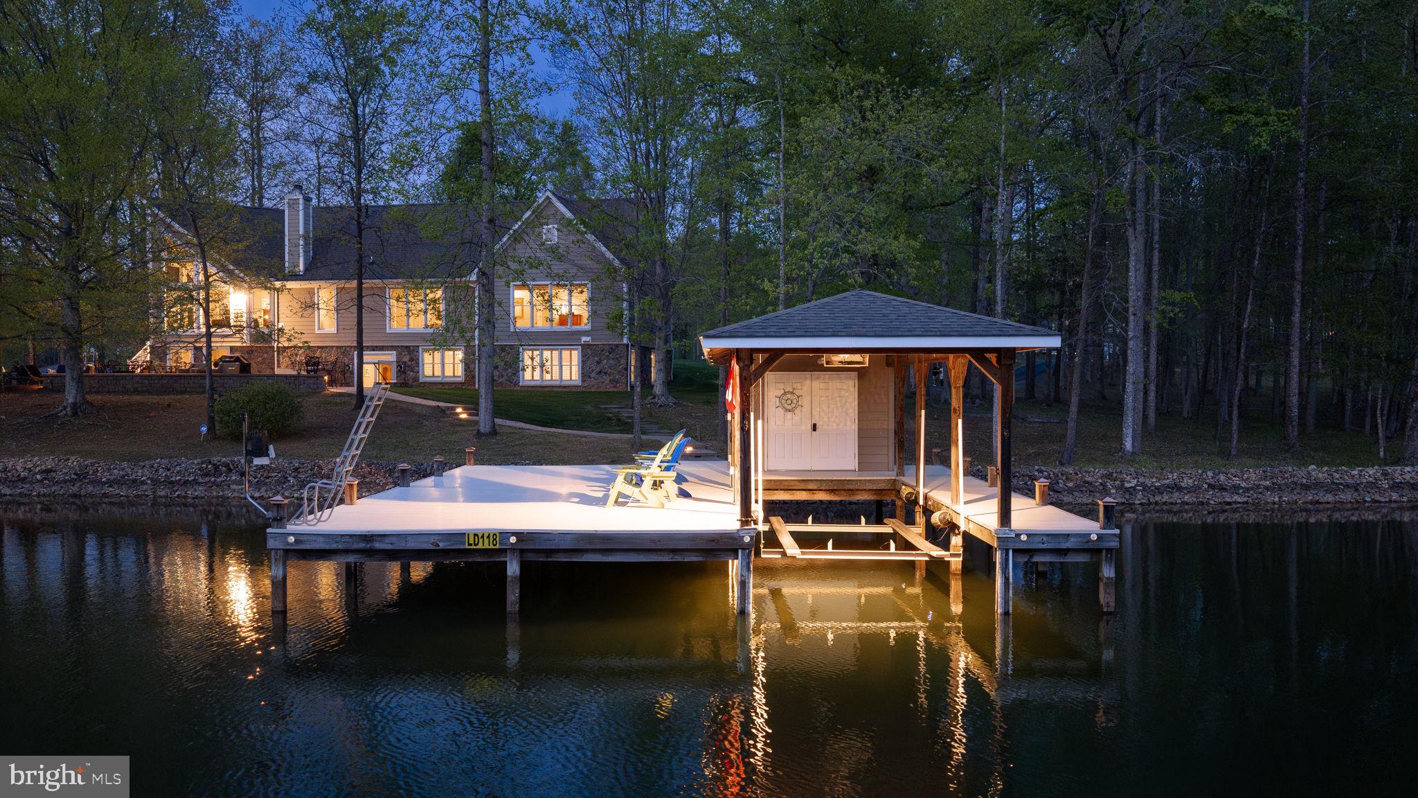 NOAH'S LANDING - Residential