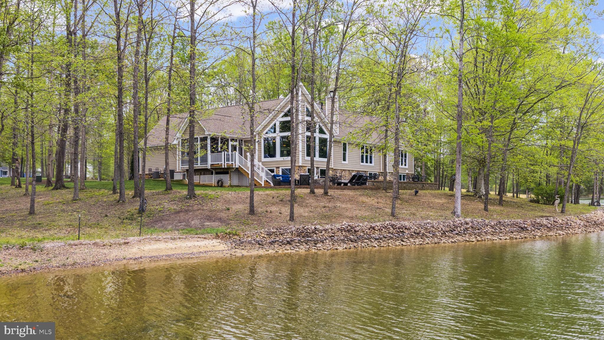 NOAH'S LANDING - Residential