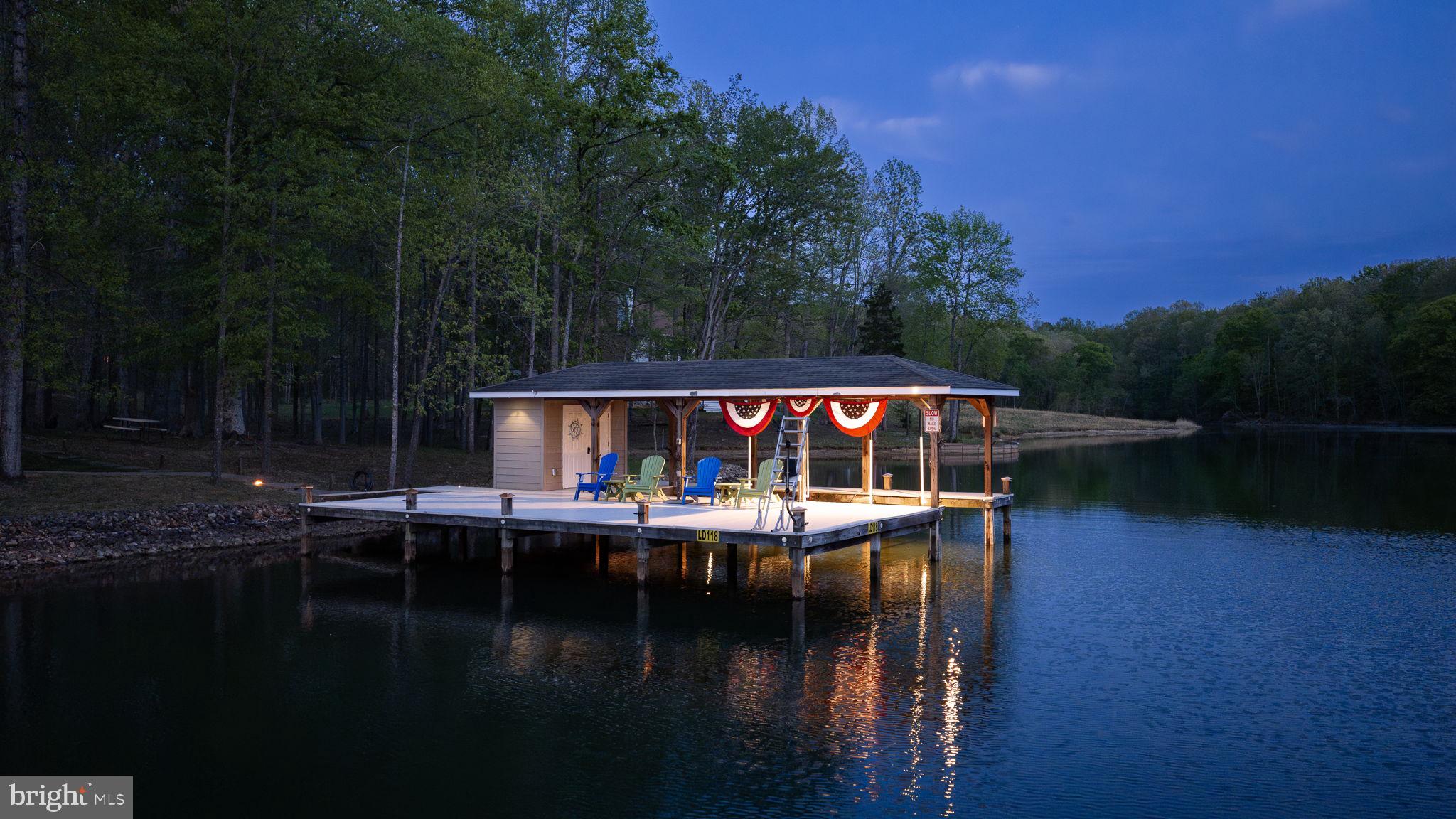 NOAH'S LANDING - Residential