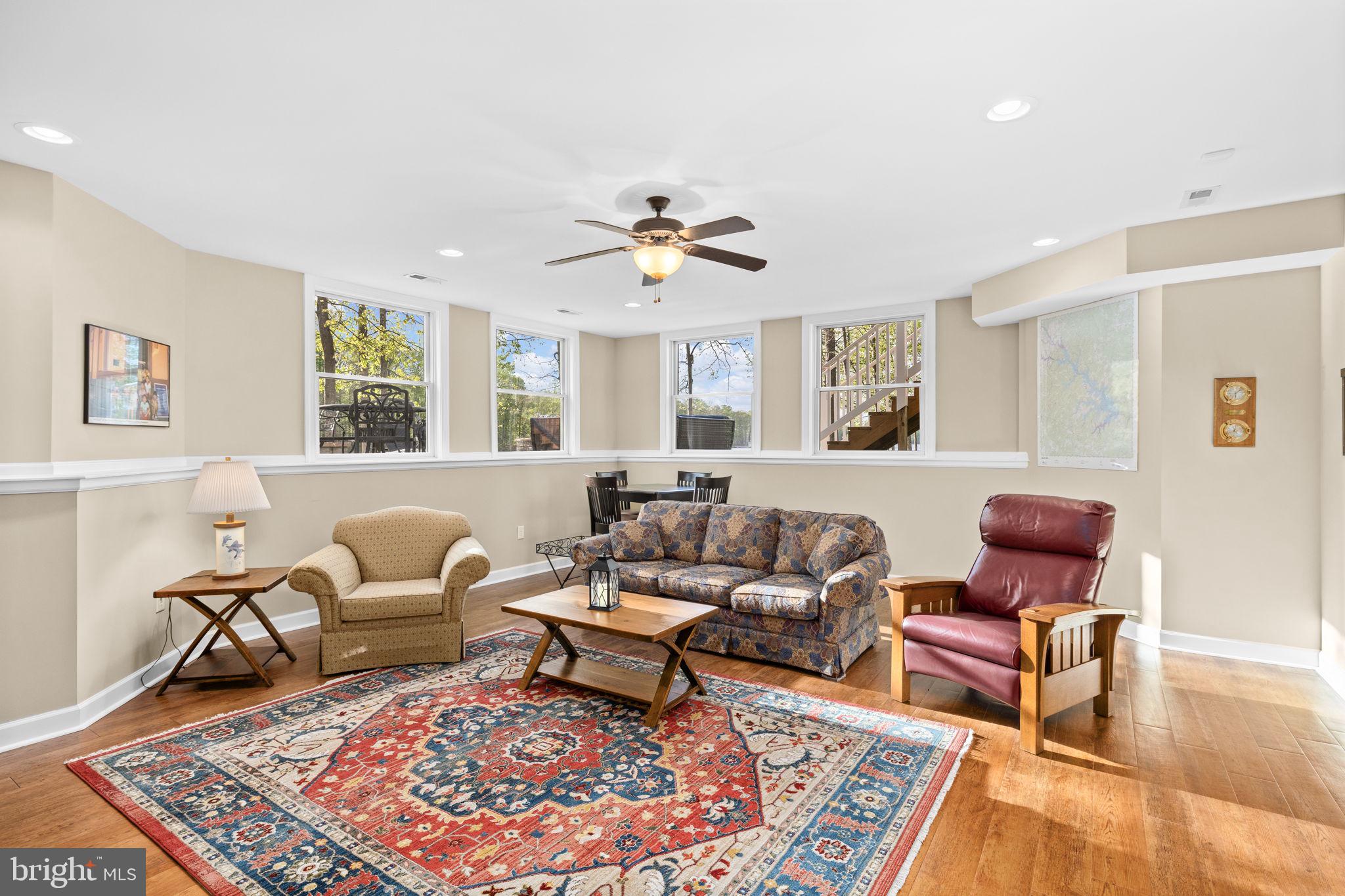 NOAH'S LANDING - Residential