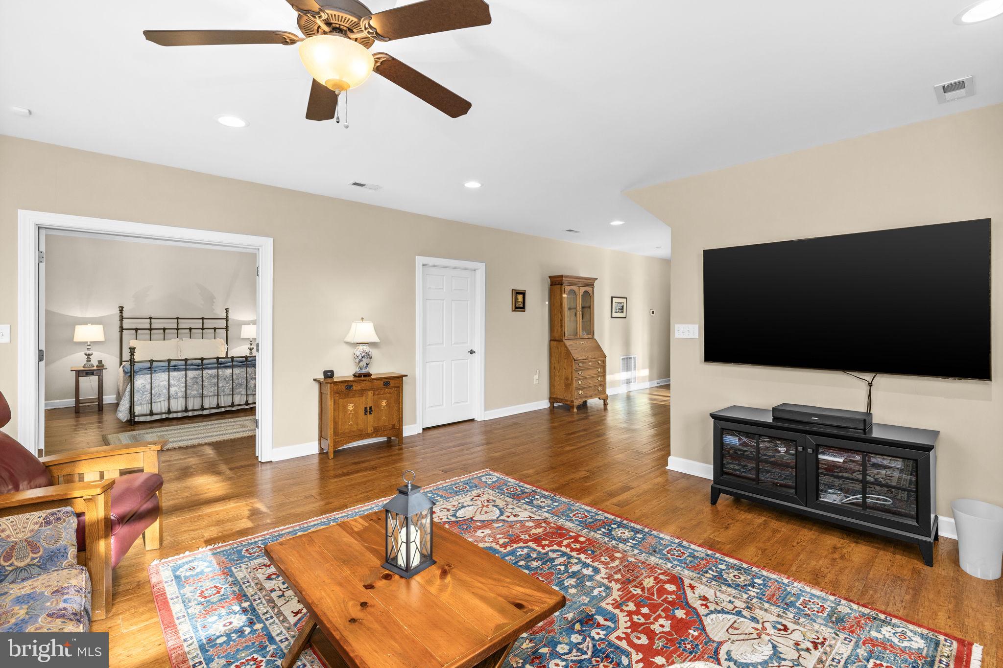 NOAH'S LANDING - Residential