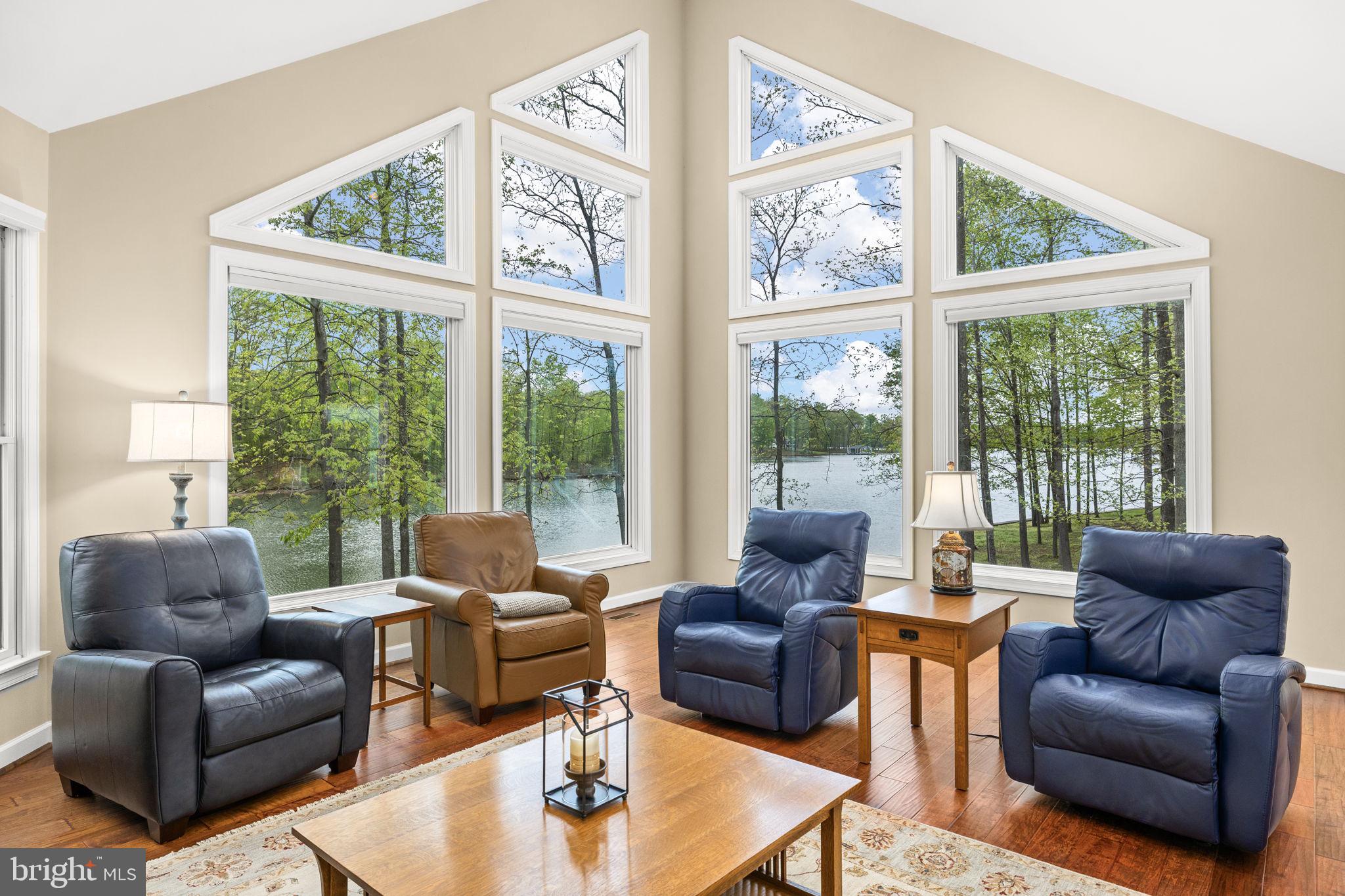 NOAH'S LANDING - Residential