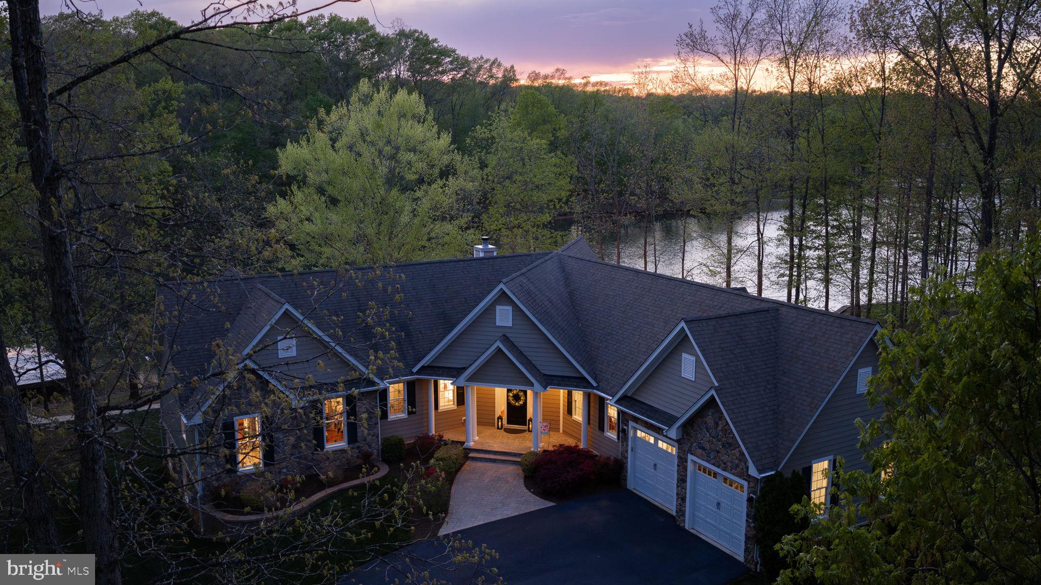 NOAH'S LANDING - Residential