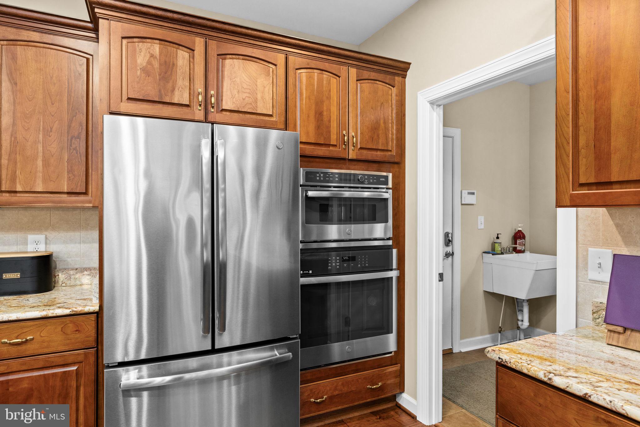 NOAH'S LANDING - Residential