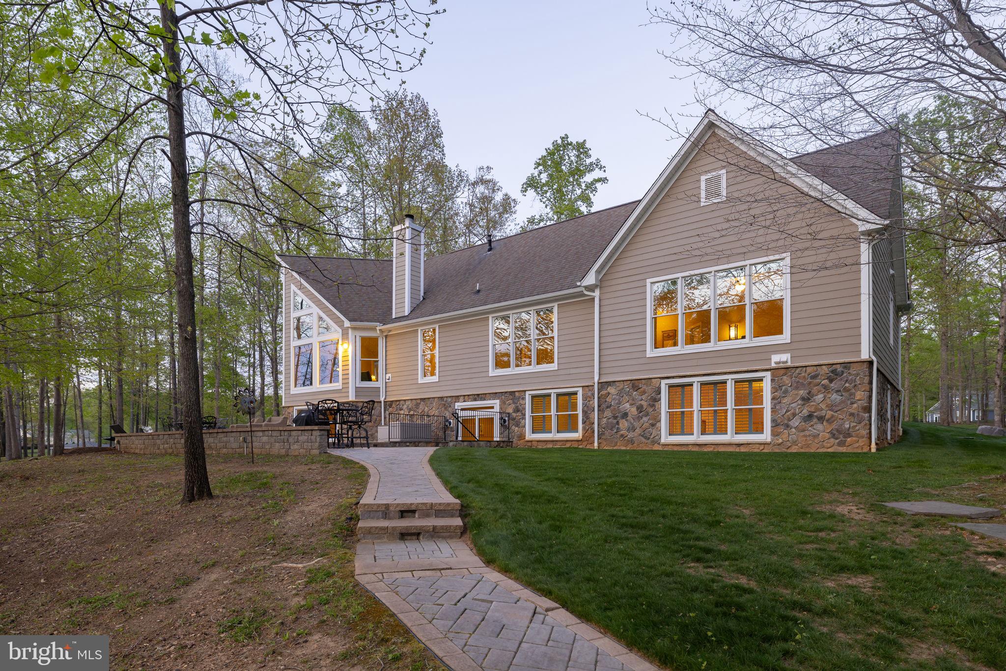 NOAH'S LANDING - Residential