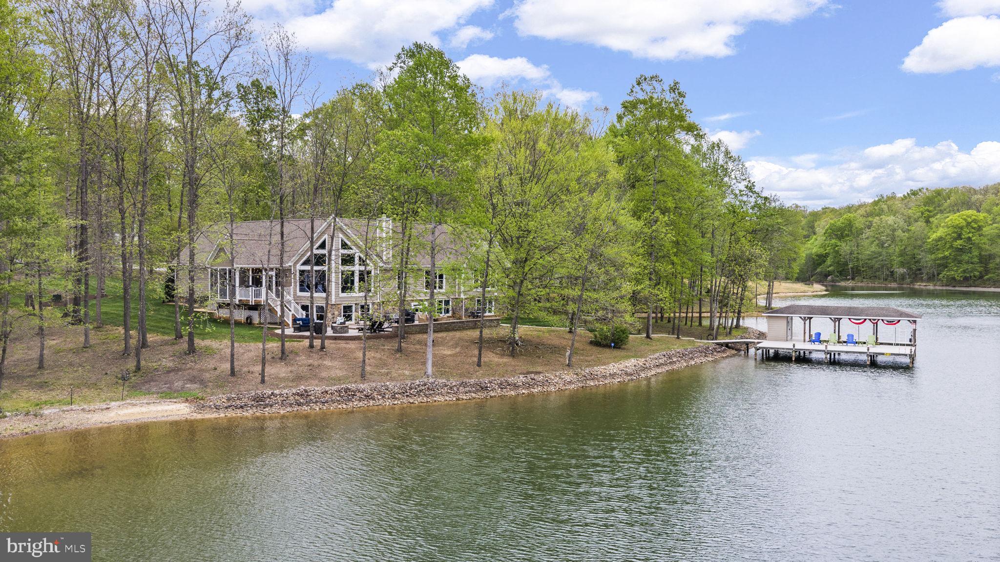 NOAH'S LANDING - Residential