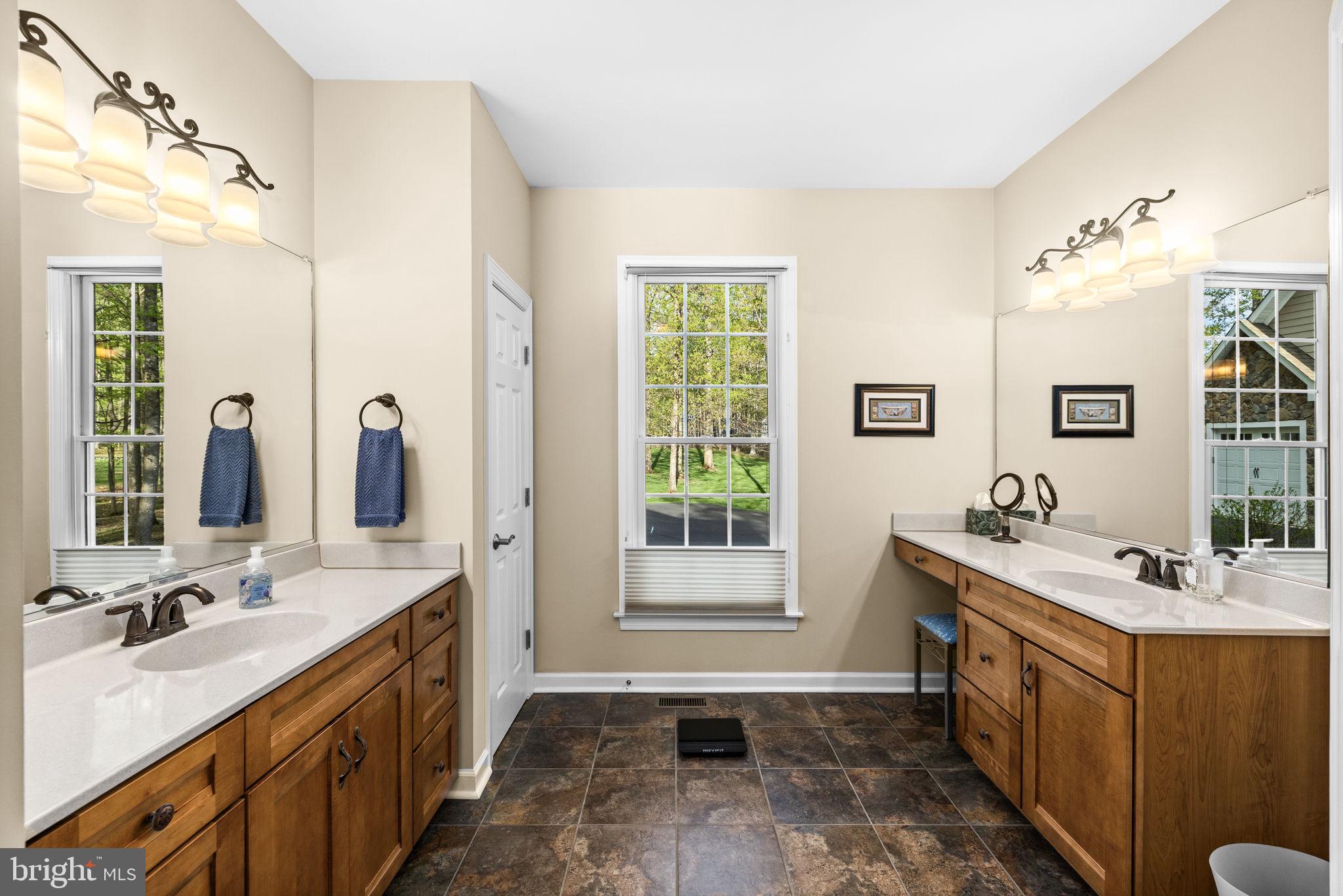 NOAH'S LANDING - Residential