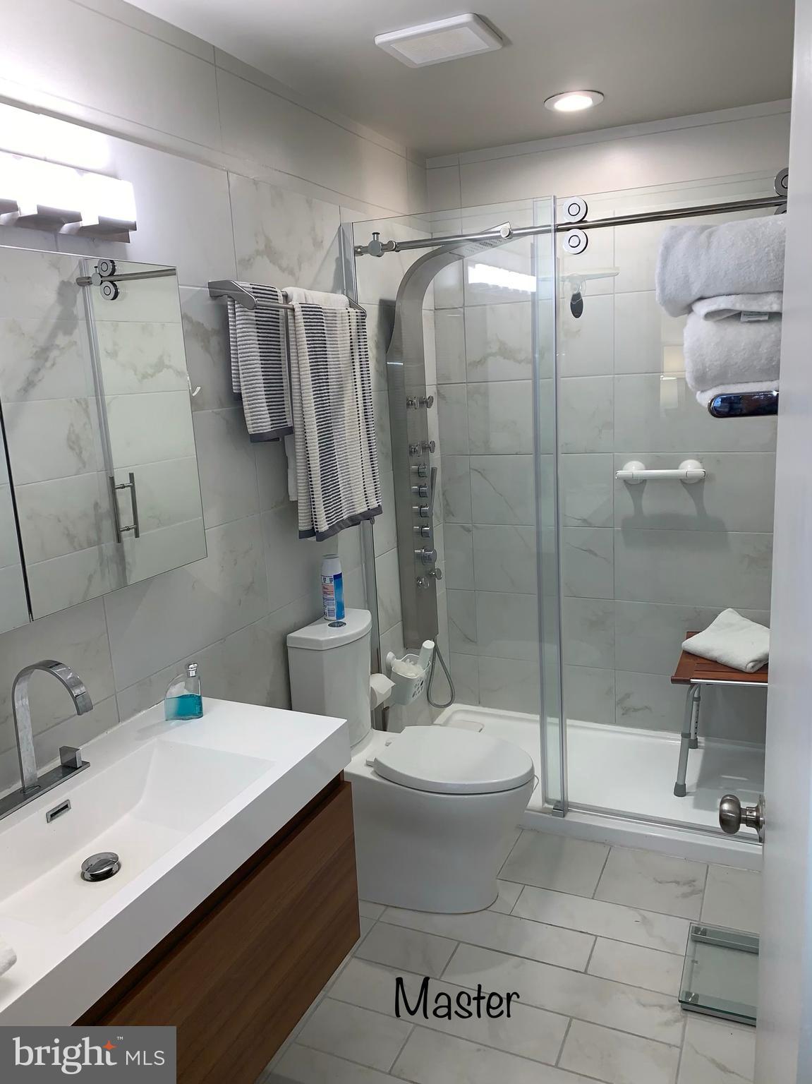 LIGHTHOUSE POINT EAST - Residential Lease