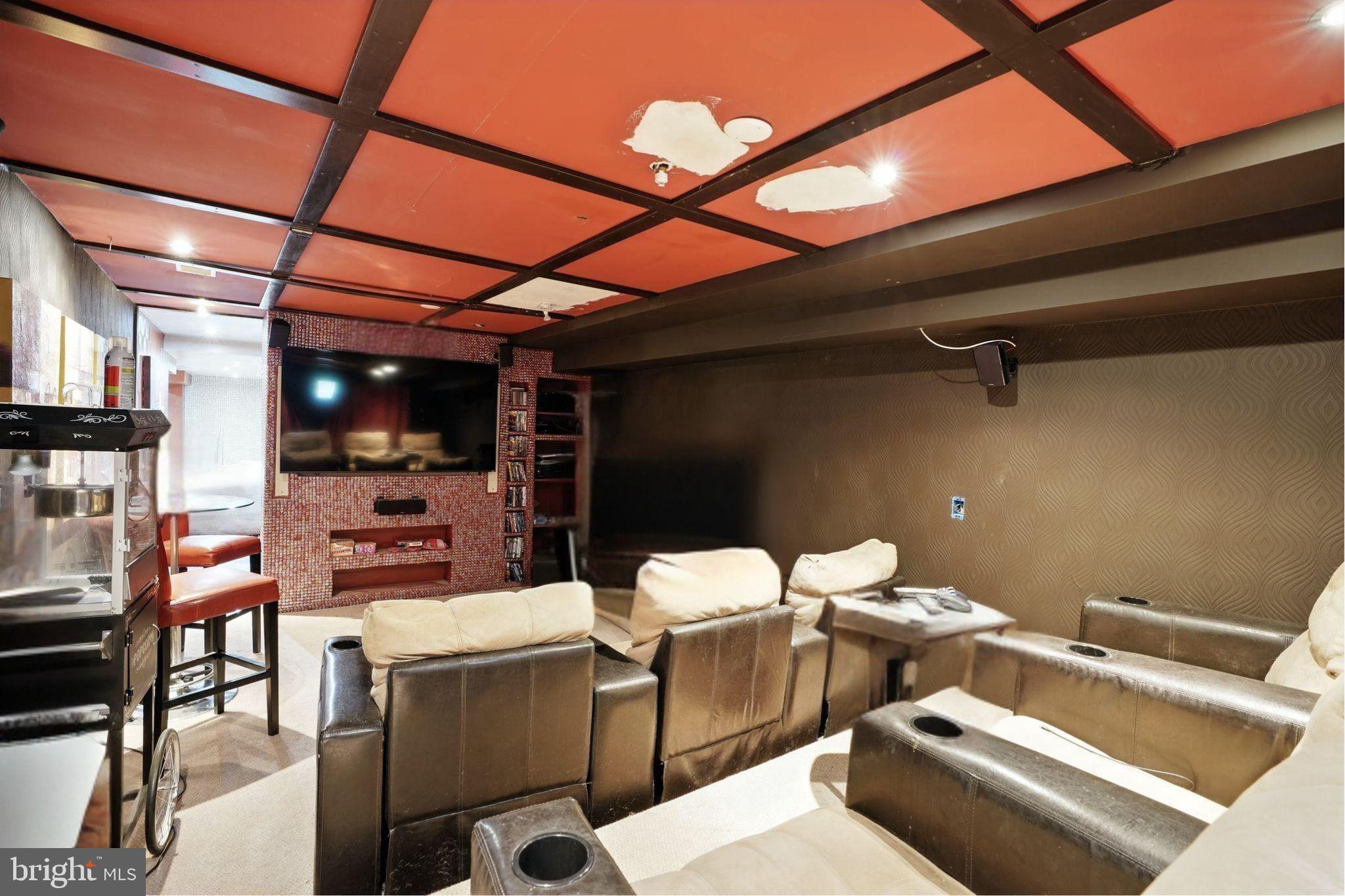 HIGHBRIDGE ESTATES - Residential