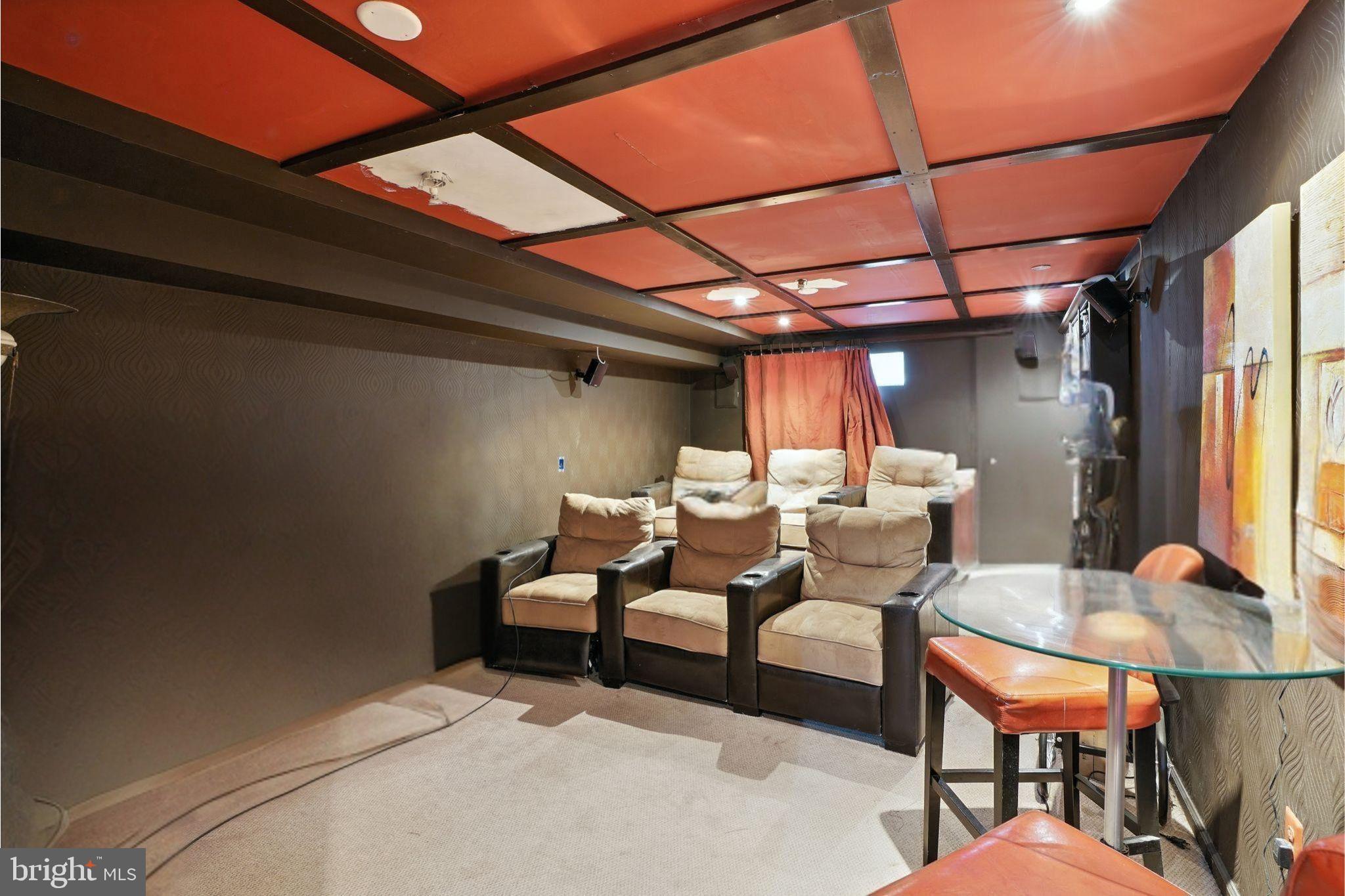 HIGHBRIDGE ESTATES - Residential