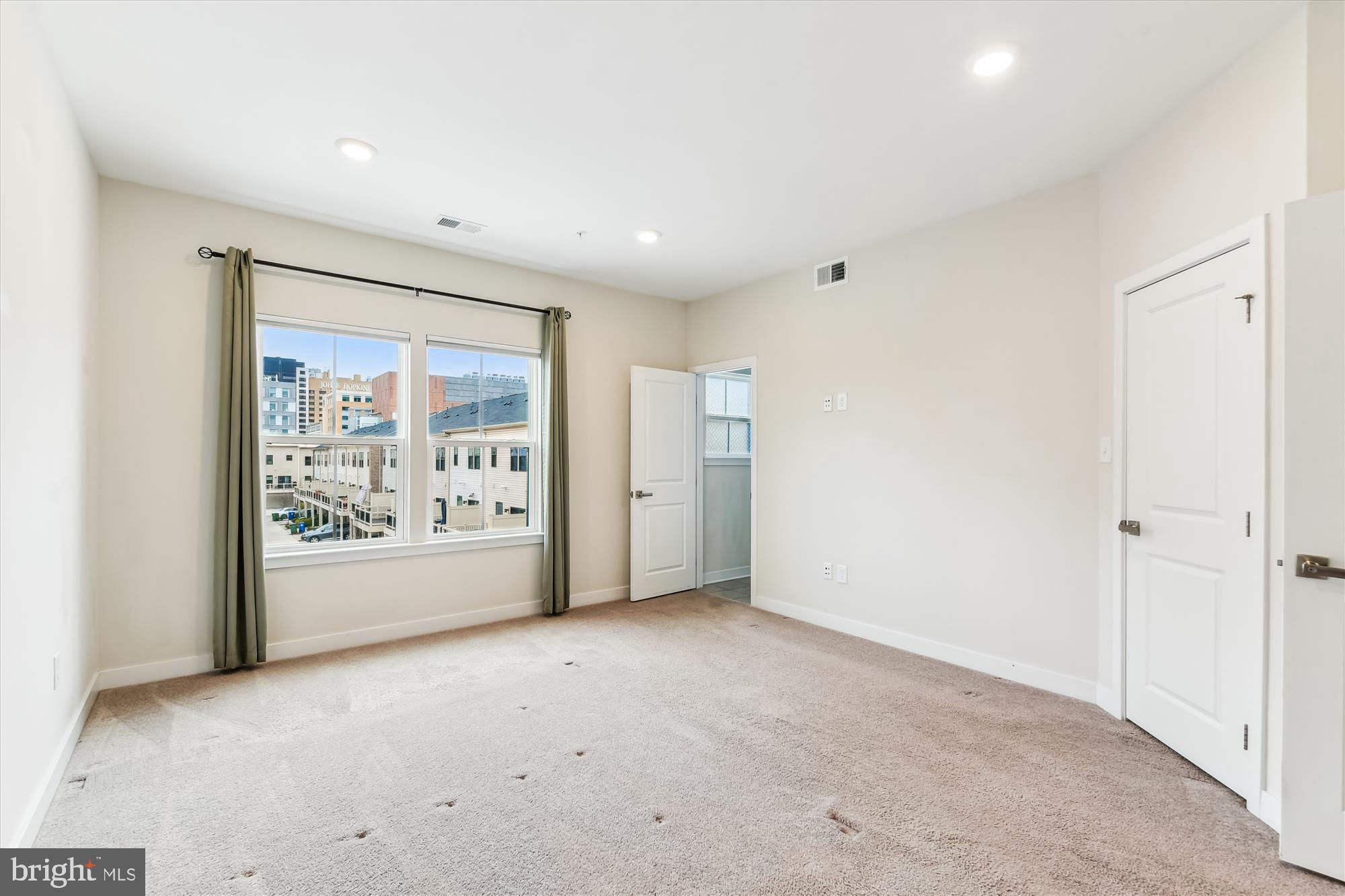 EAGER PARK TOWNHOMES - Residential Lease