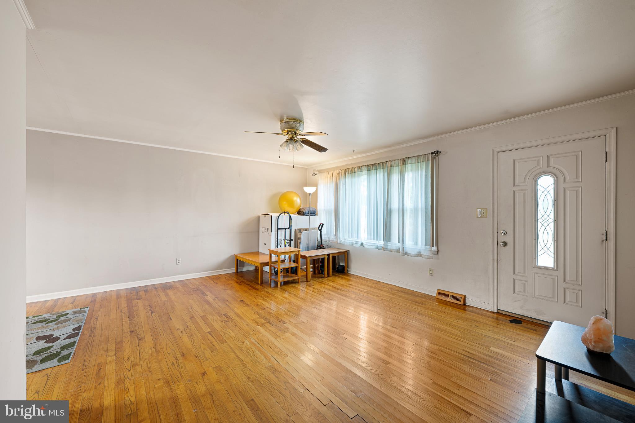 WHITEOAK FARMS - Residential