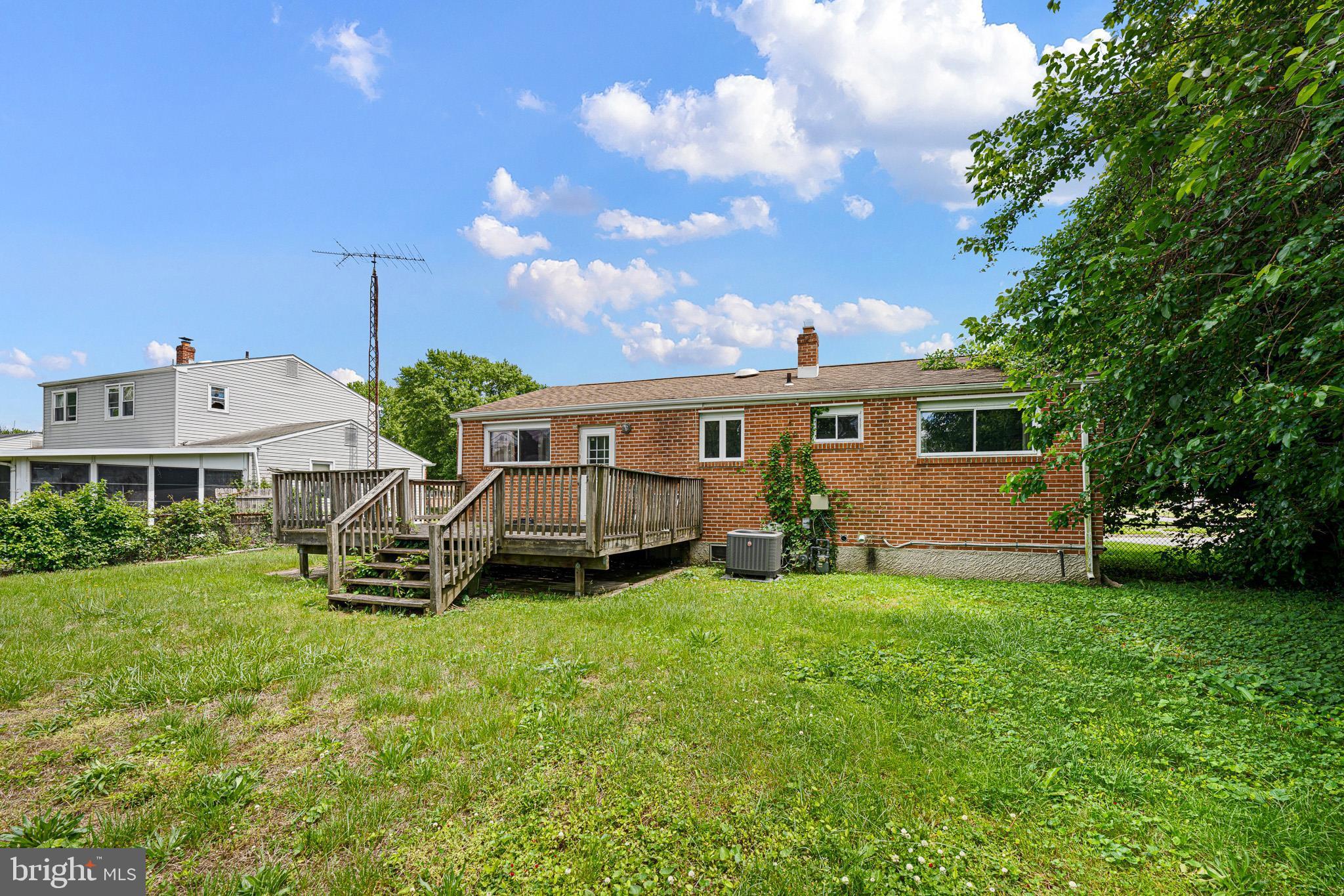 WHITEOAK FARMS - Residential