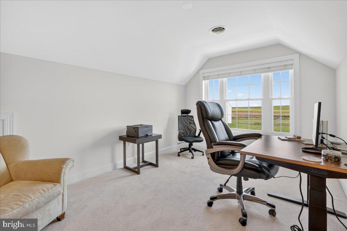 EAST NOTTINGHAM TW - Residential