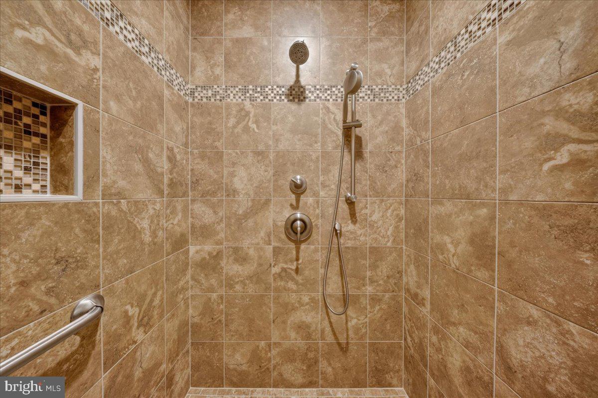 EAST NOTTINGHAM TW - Residential
