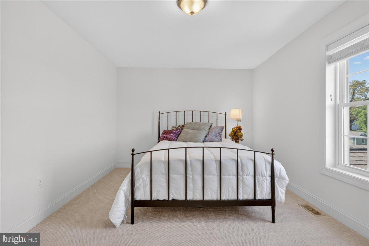 EAST NOTTINGHAM TW - Residential