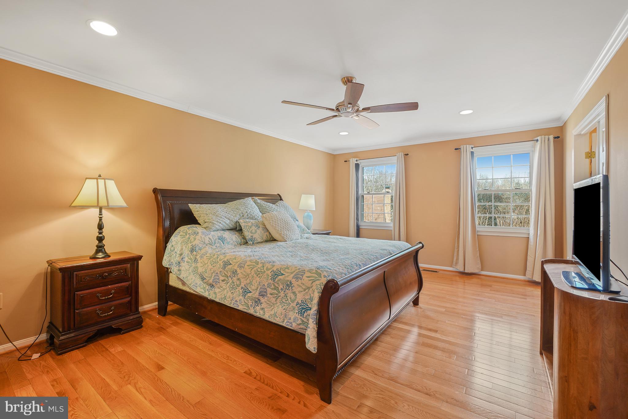 QUINCE ORCHARD ESTATES - Residential