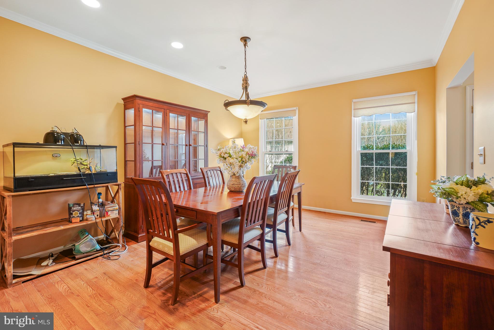 QUINCE ORCHARD ESTATES - Residential