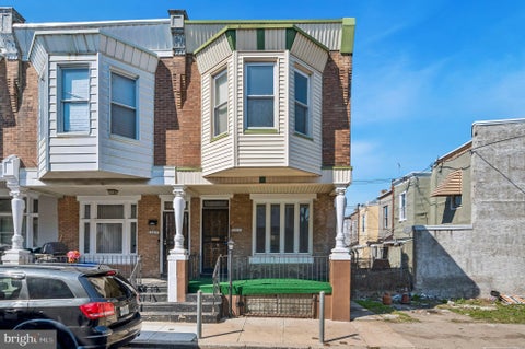 Townhouse For Sale - 5511 Harmer Street<br/> PHILADELPHIA, PA 19131