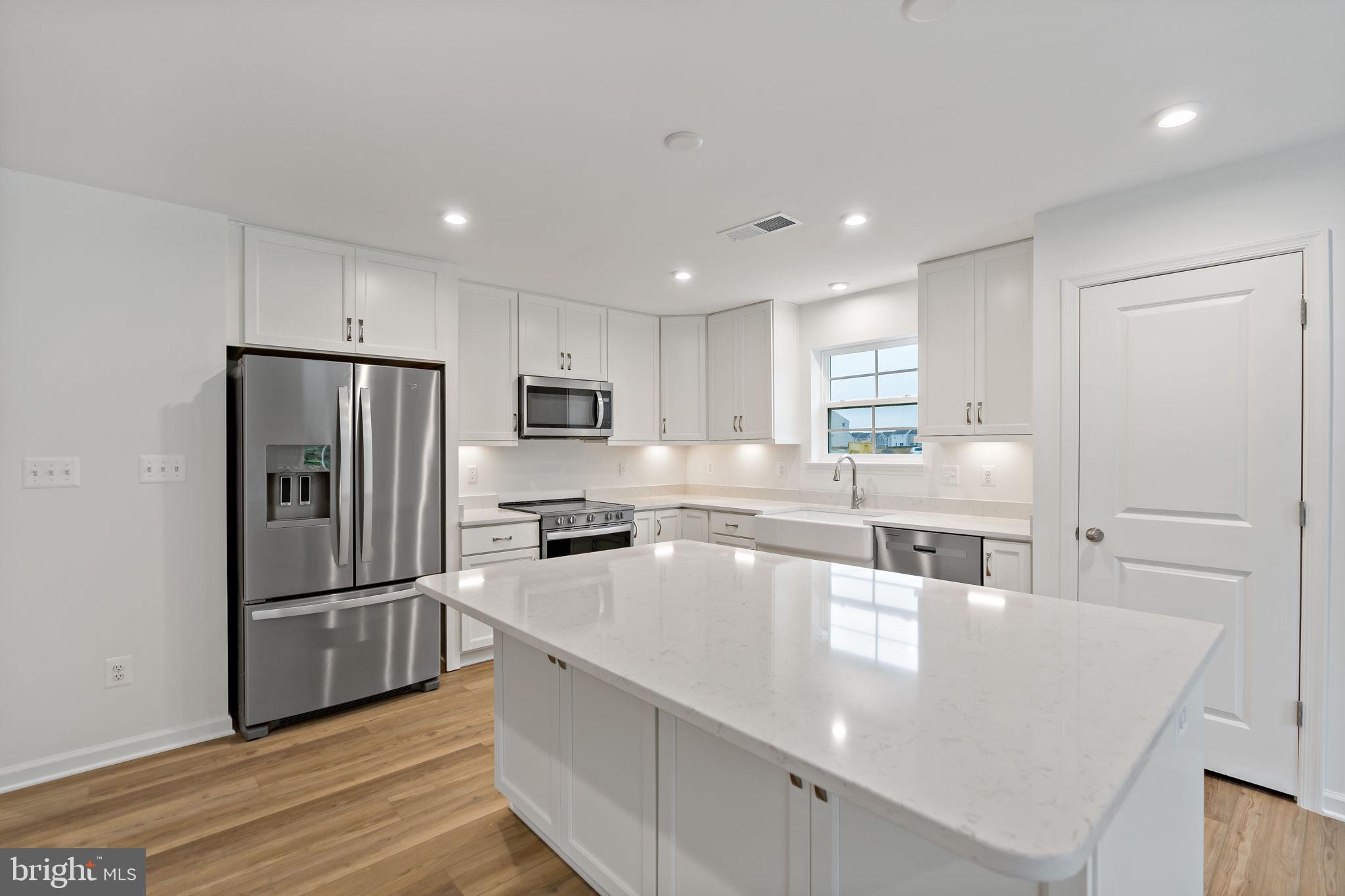 SOUTH BROOK - Residential