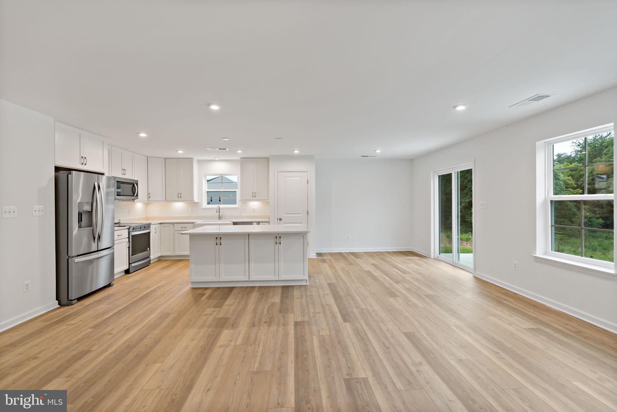 SOUTH BROOK - Residential