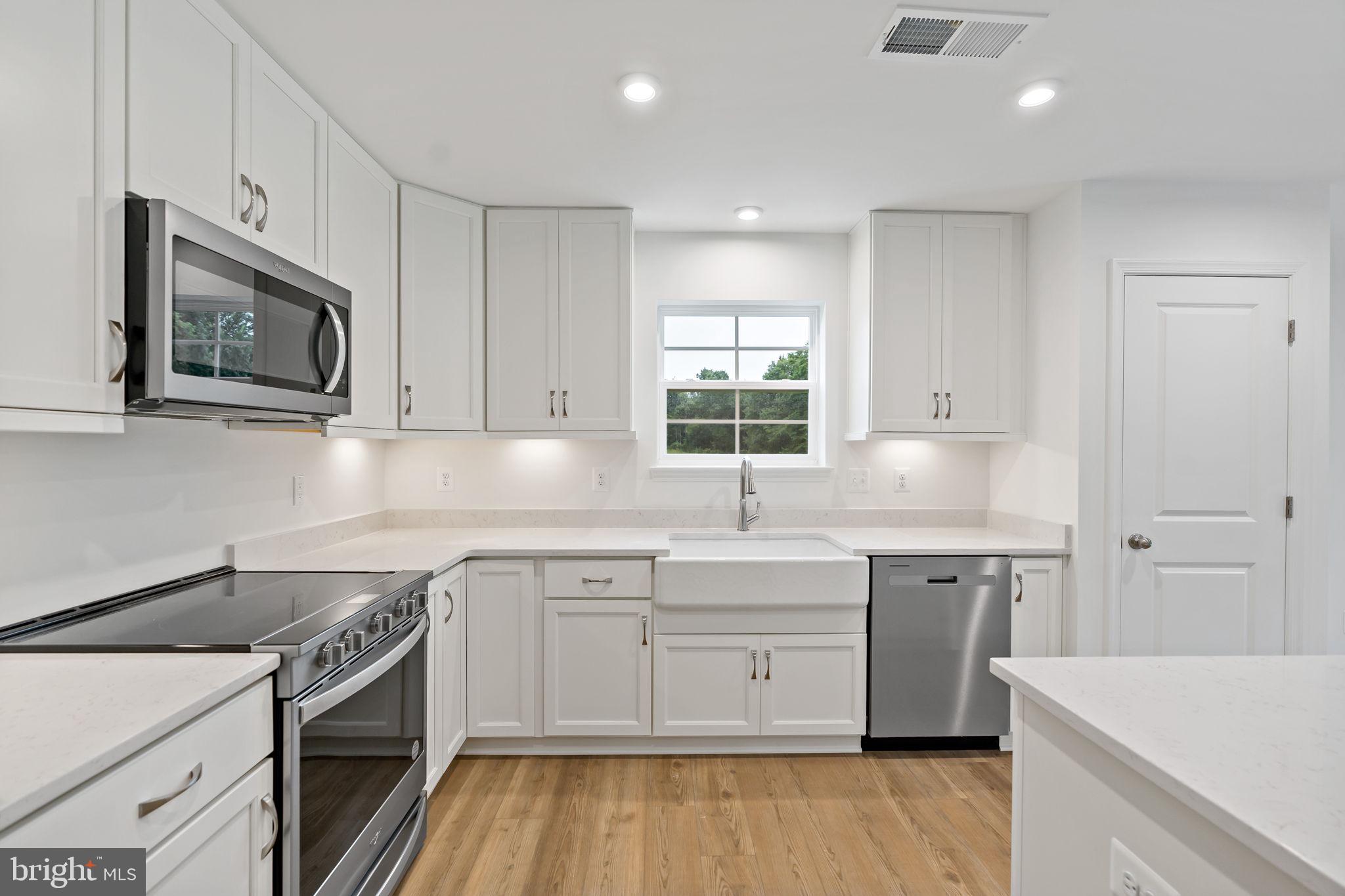 SOUTH BROOK - Residential