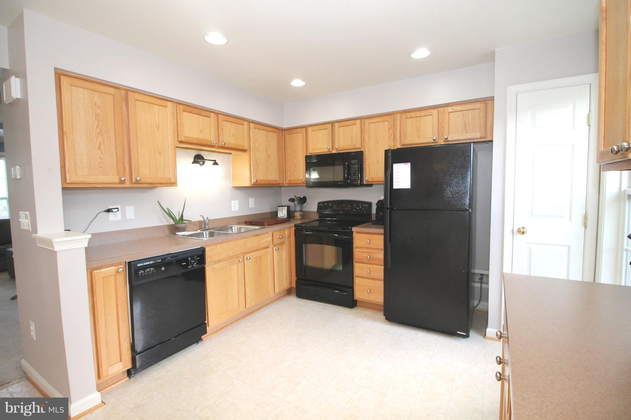 LAKELAND PLACE - Residential